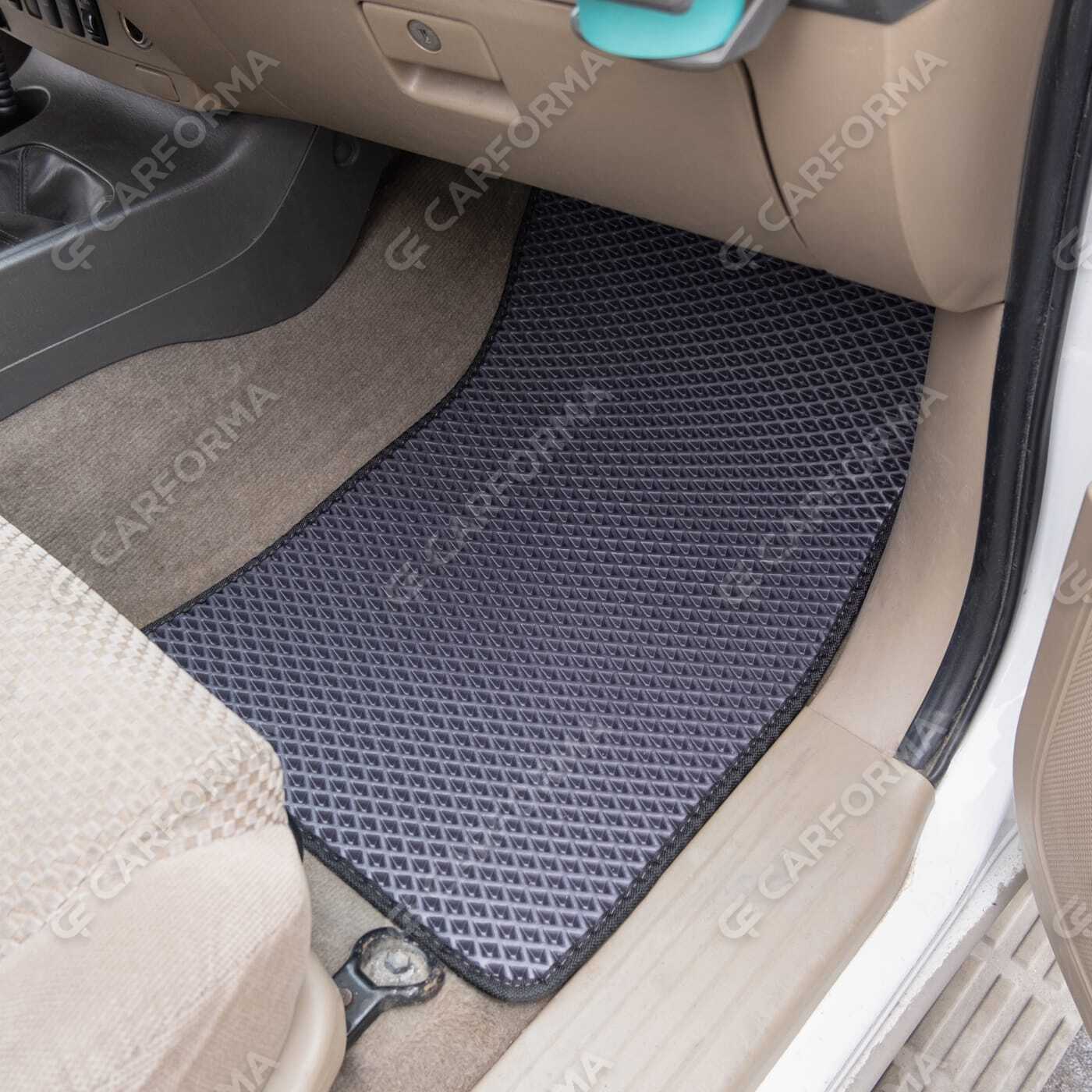 Коврики на Toyota Fortuner I 2004&nbsp;-&nbsp;2015 в Хабаровске