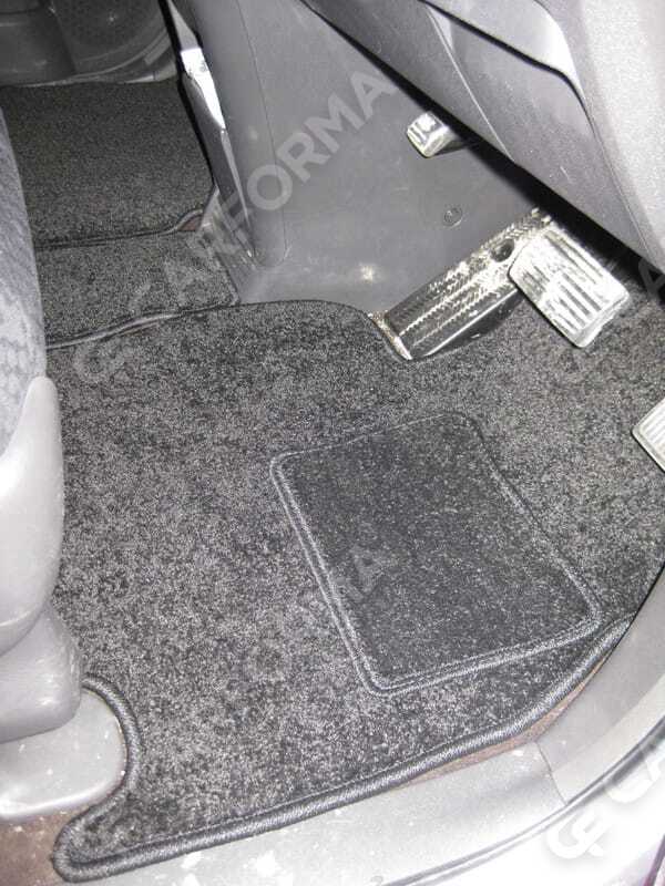 Ворсовые коврики на Honda StepWGN III 2005&nbsp;-&nbsp;2009 в Хабаровске