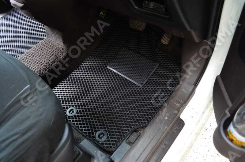 Коврики на Toyota Porte II 2012&nbsp;-&nbsp;2020 в Хабаровске