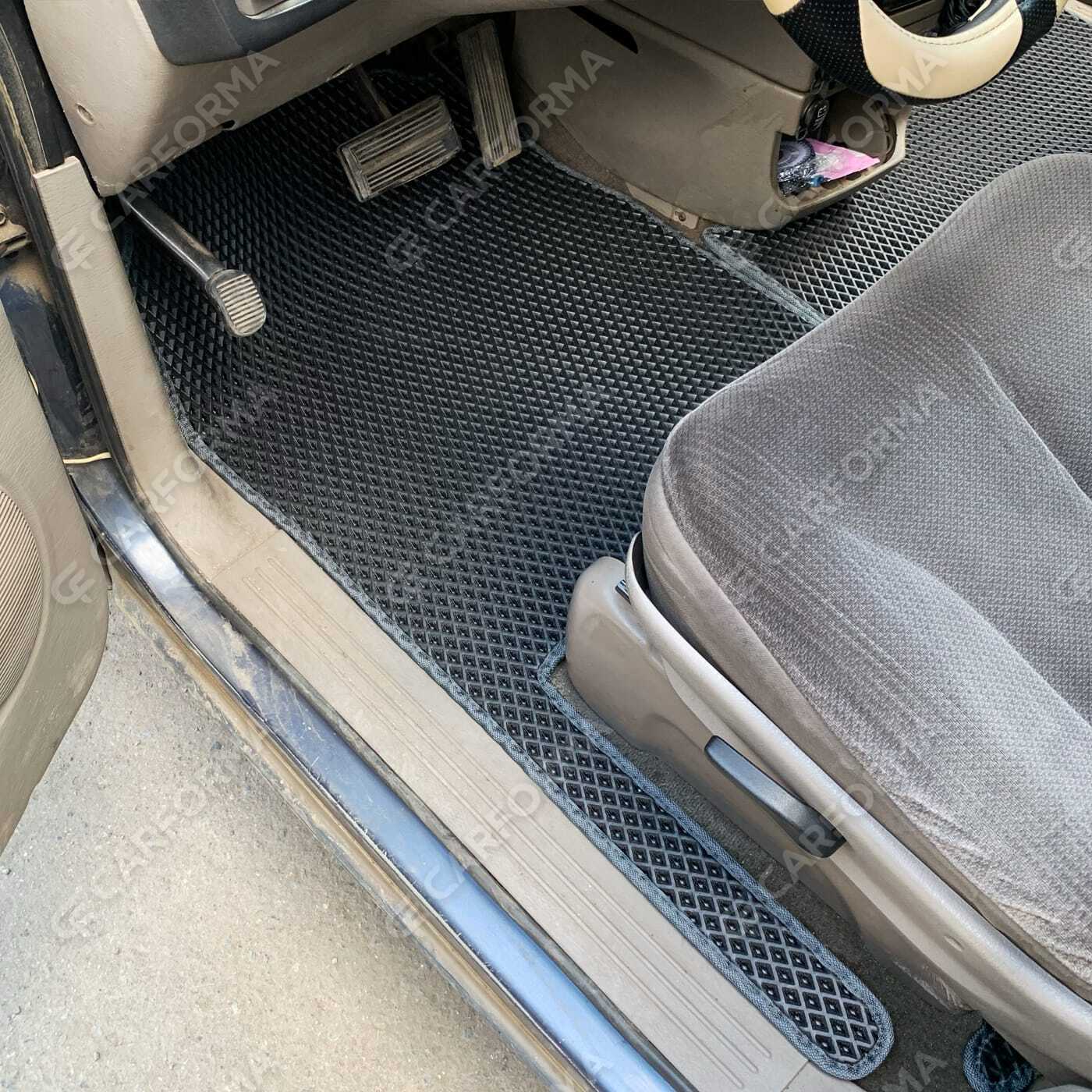 EVA коврики на Dodge Grand Caravan (RG) 2000&nbsp;-&nbsp;2007 в Хабаровске