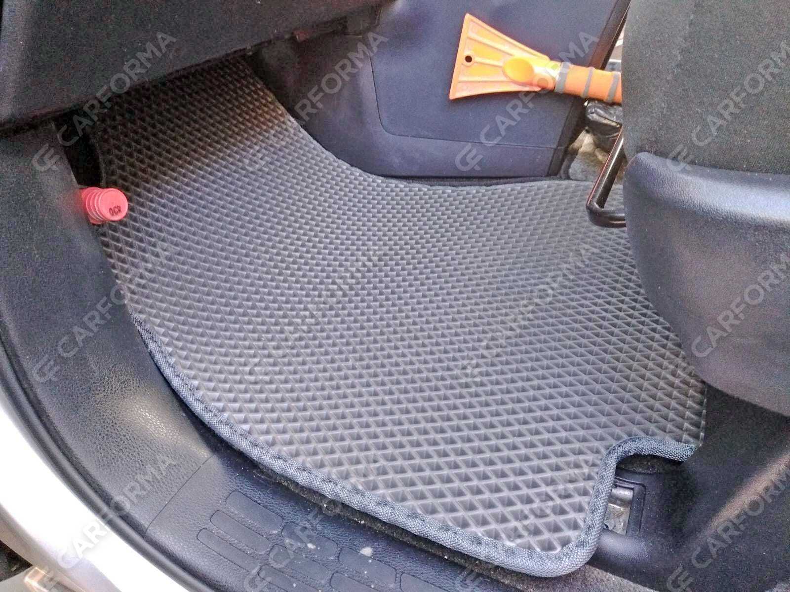 Ворсовые коврики на Toyota Noah (R80) 2014&nbsp;-&nbsp;2021 в Хабаровске