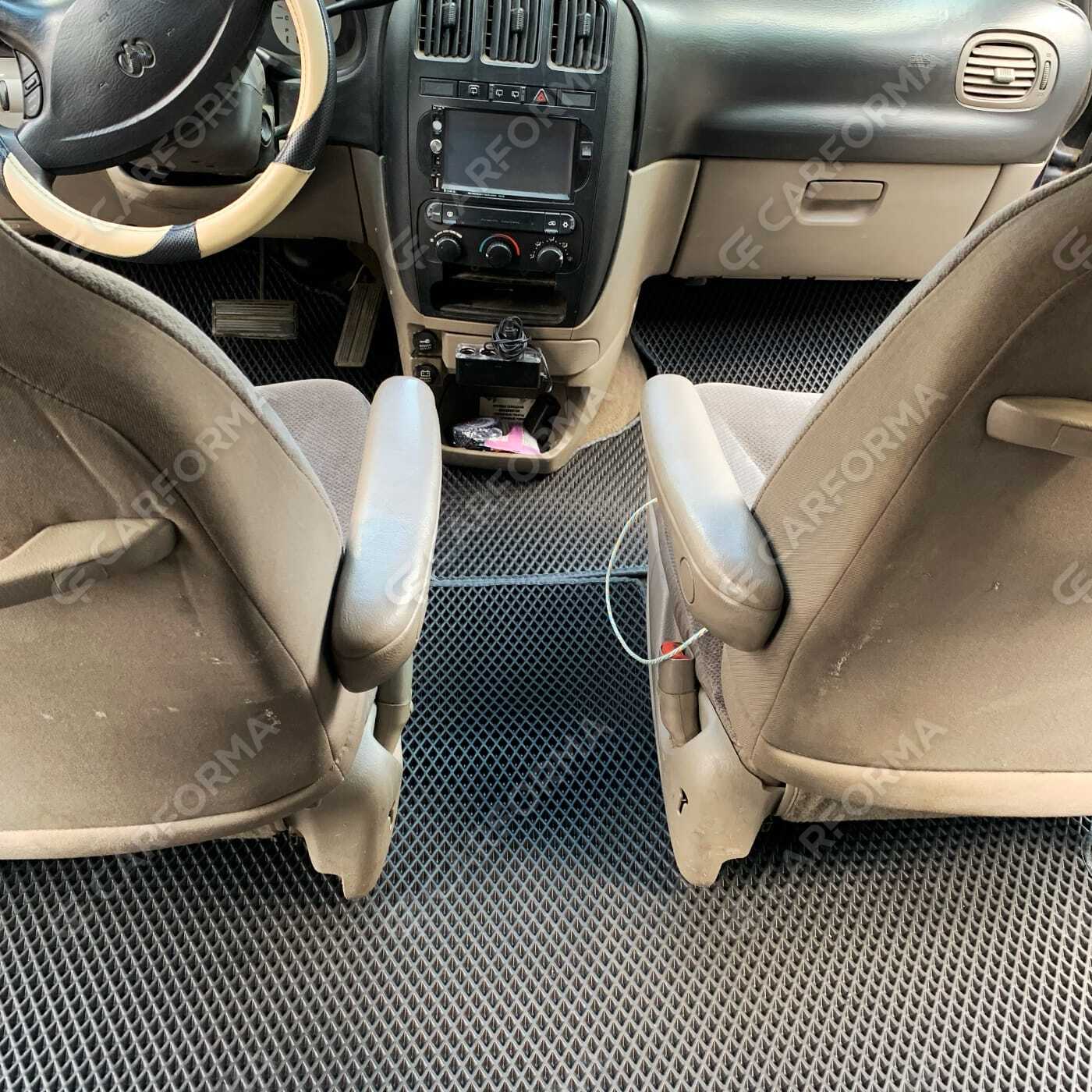 EVA коврики на Dodge Grand Caravan (RG) 2000&nbsp;-&nbsp;2007 в Хабаровске