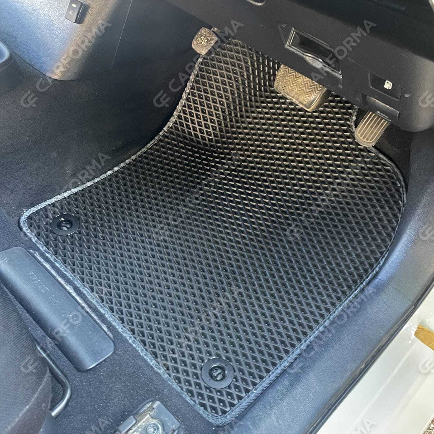 Коврики на Toyota Prius (50) 2015&nbsp;-&nbsp;2023 в Хабаровске