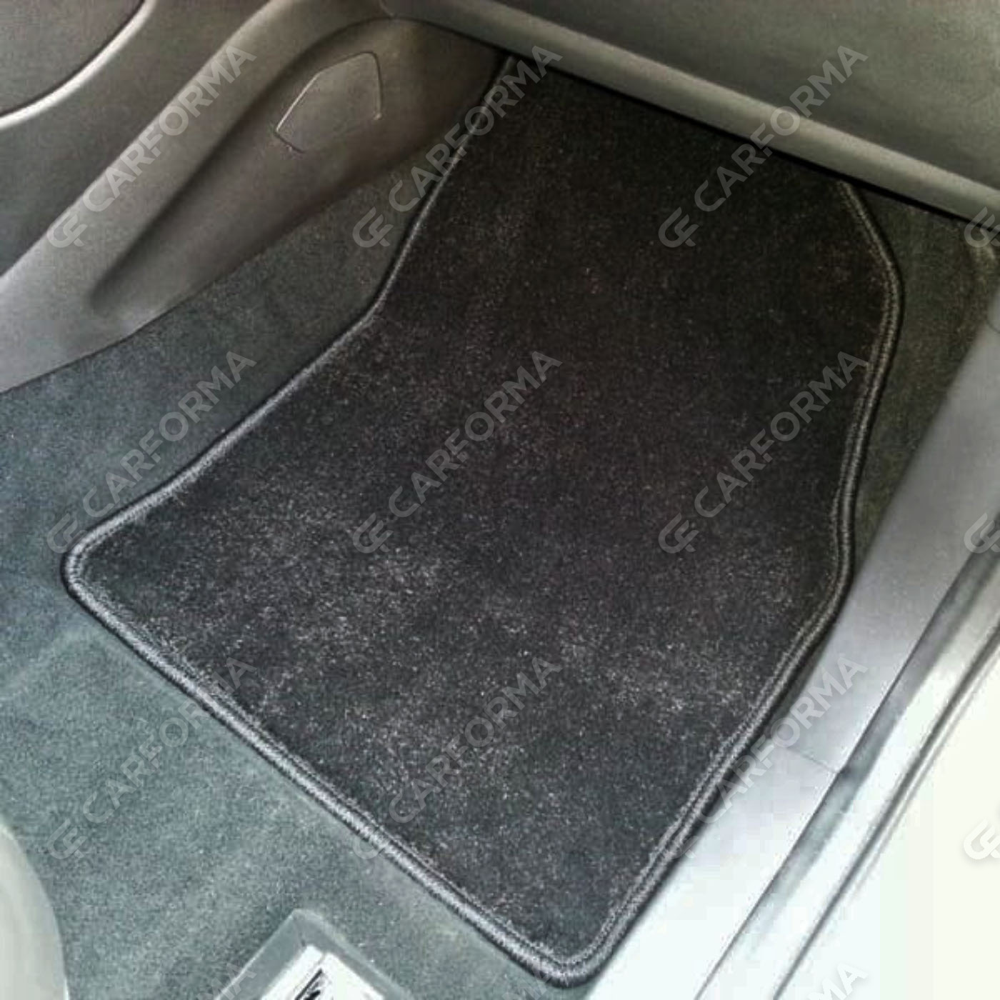 Коврики на Ford Kuga I 2008&nbsp;-&nbsp;2013 в Хабаровске