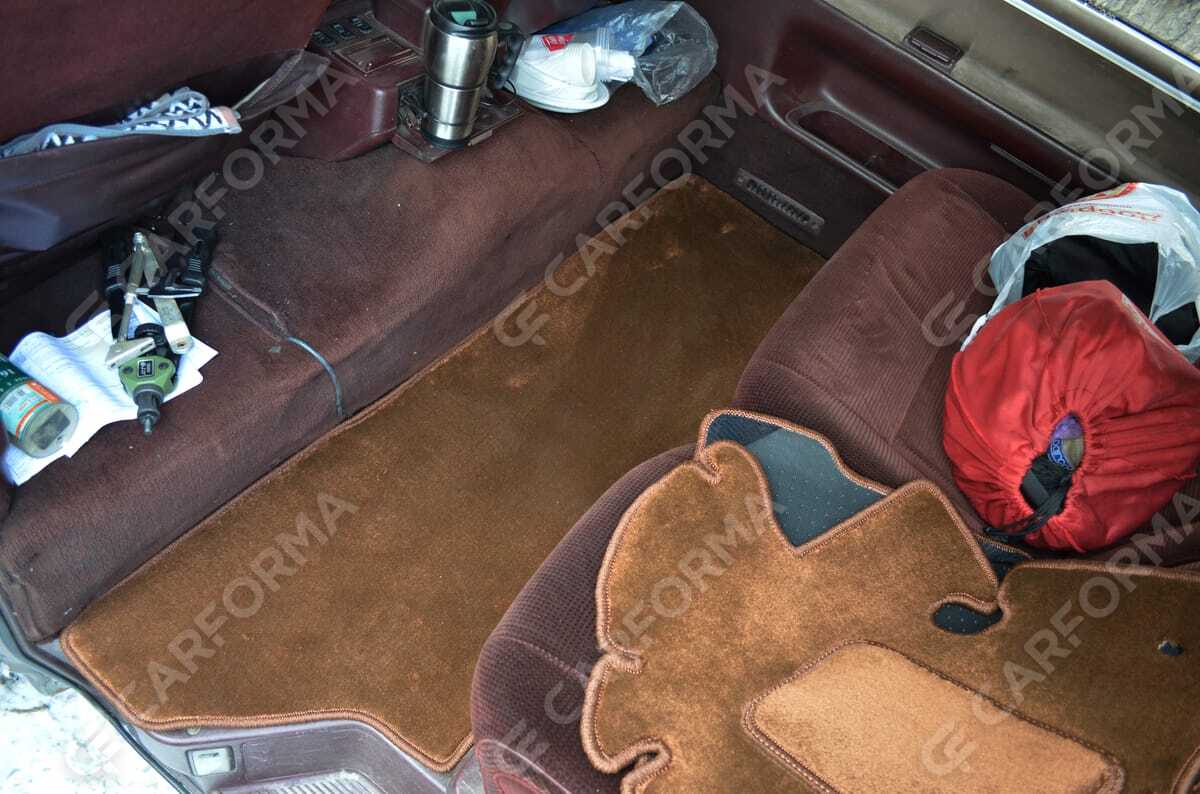 EVA коврики на Toyota Hiace (H100) 1989&nbsp;-&nbsp;2005 в Хабаровске
