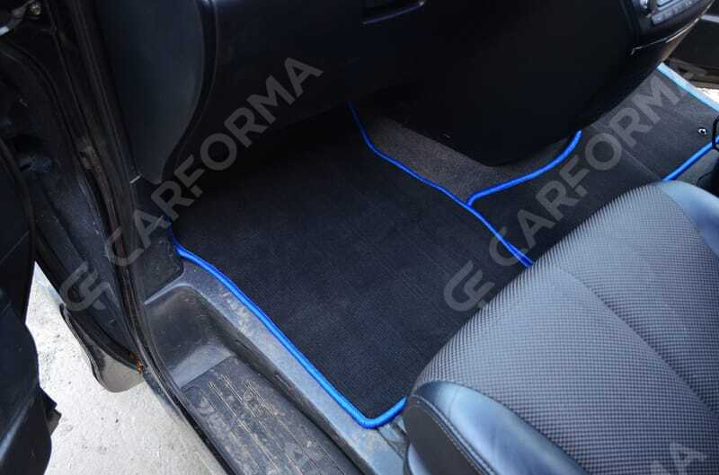 Ворсовые коврики на Nissan Elgrand (E51) 2002&nbsp;-&nbsp;2010 в Хабаровске