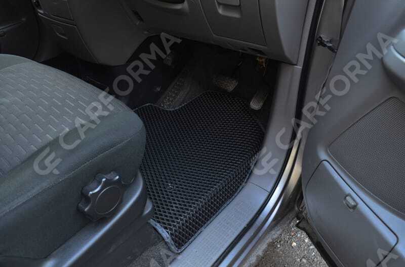 Ворсовые коврики на Toyota Voxy (R60) 2001&nbsp;-&nbsp;2007 в Хабаровске