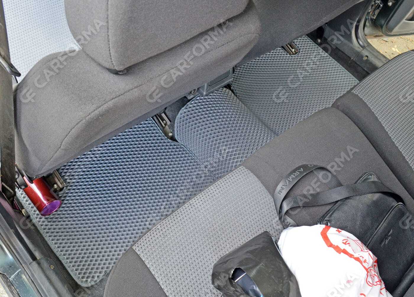 Коврики на Lada (ВАЗ) 2110, 2111, 2112 1995&nbsp;-&nbsp;2014 в Хабаровске