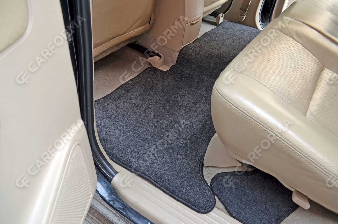 Коврики на Toyota Fortuner I 2004&nbsp;-&nbsp;2015 в Хабаровске