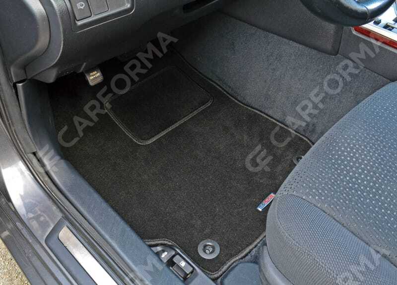 Ворсовые коврики на Toyota Camry (XV50) 2011&nbsp;-&nbsp;2018 в Хабаровске