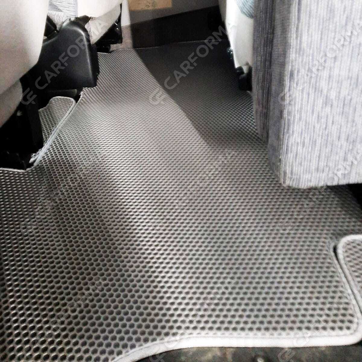 Ворсовые коврики на Mitsubishi Delica 4 1994&nbsp;-&nbsp;2007 в Хабаровске