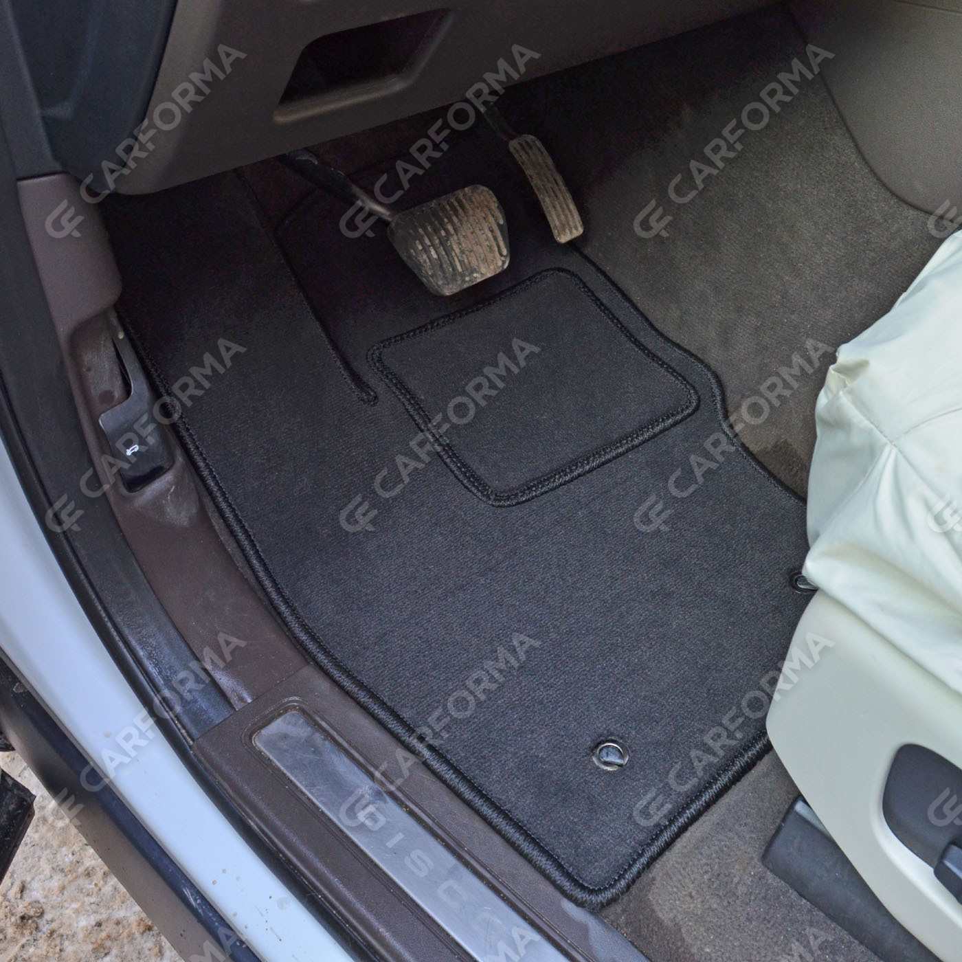 Коврики на Land Rover Discovery V 2016&nbsp;-&nbsp;2026 в Хабаровске