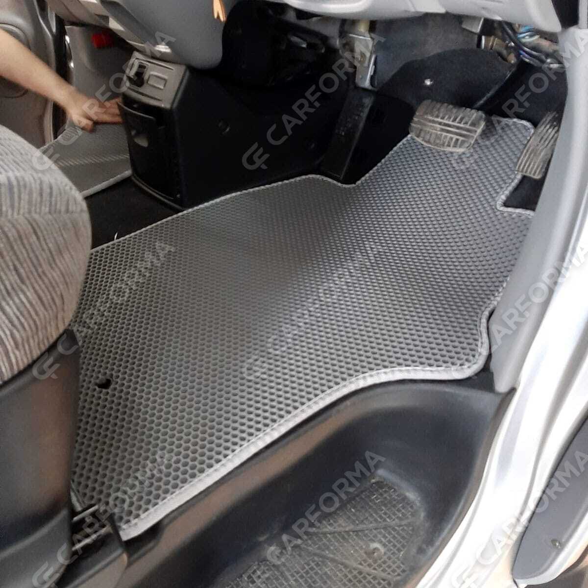 Ворсовые коврики на Mitsubishi Delica 4 1994&nbsp;-&nbsp;2007 в Хабаровске