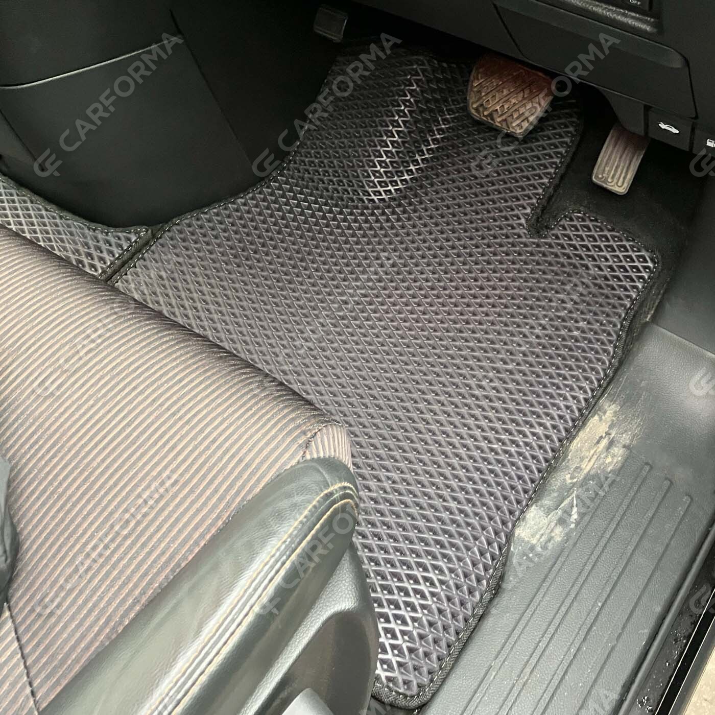 EVA коврики на Nissan Elgrand (E52) 2010&nbsp;-&nbsp;2026 в Хабаровске