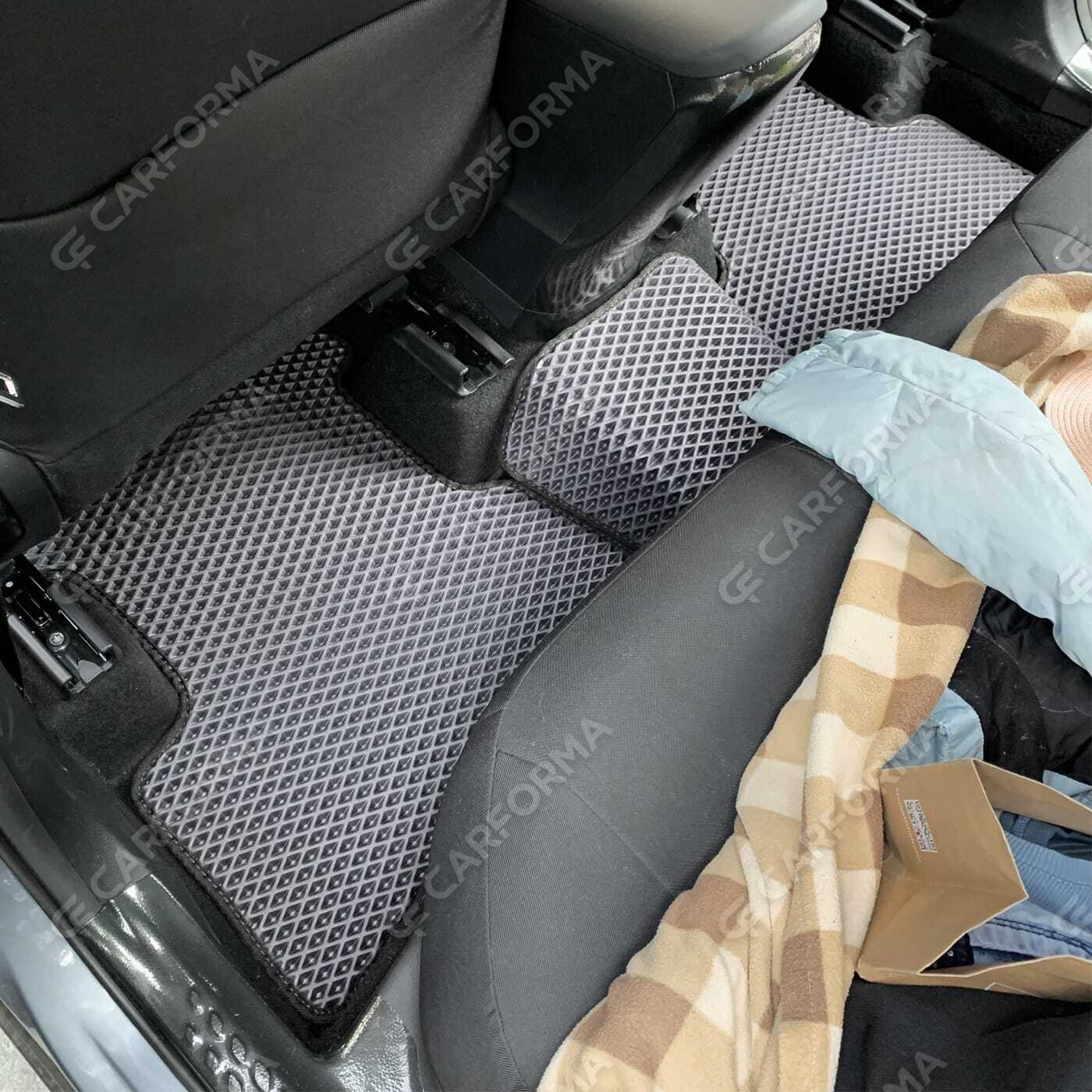 Коврики на Toyota C-HR 2016&nbsp;-&nbsp;2026 в Хабаровске