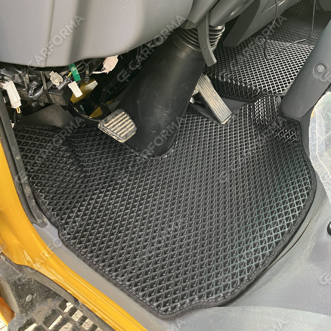 Коврики на Isuzu ELF VI широкая кабина 2006&nbsp;-&nbsp;2026 в Хабаровске