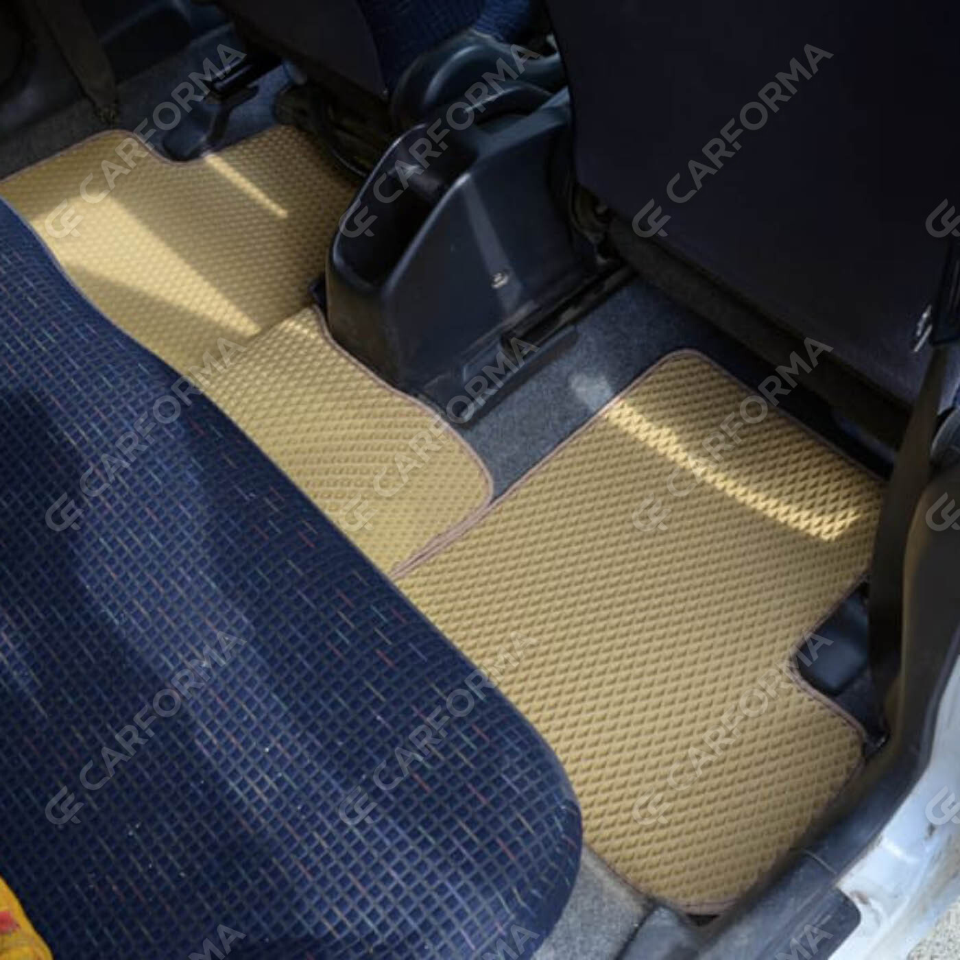 Коврики на Suzuki Ignis 2000&nbsp;-&nbsp;2008 в Хабаровске