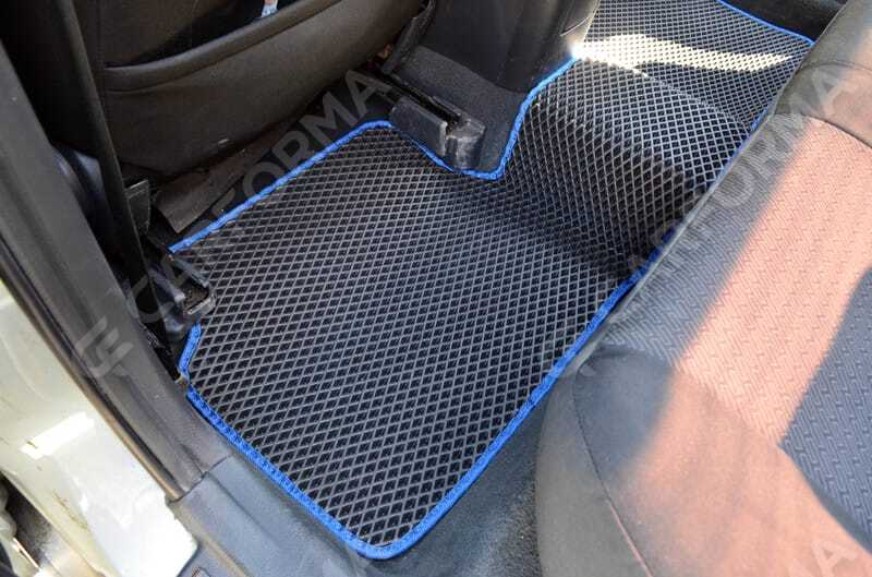 Коврики на Toyota Avensis II 2002&nbsp;-&nbsp;2008 в Хабаровске