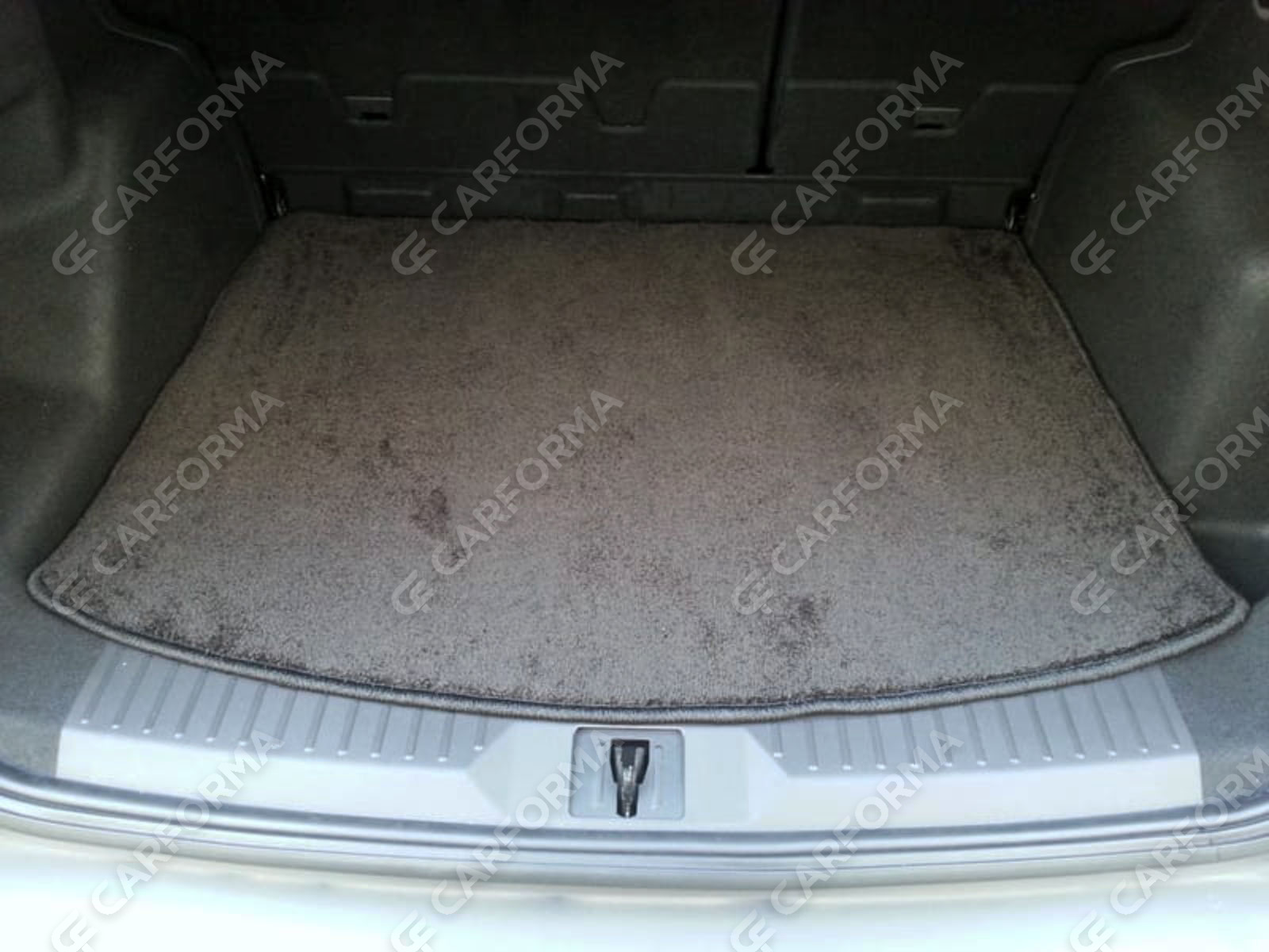 Коврики на Ford Kuga I 2008&nbsp;-&nbsp;2013 в Хабаровске