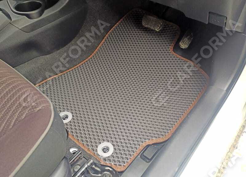 Коврики на Toyota Aqua (P10) 2011&nbsp;-&nbsp;2021 в Хабаровске