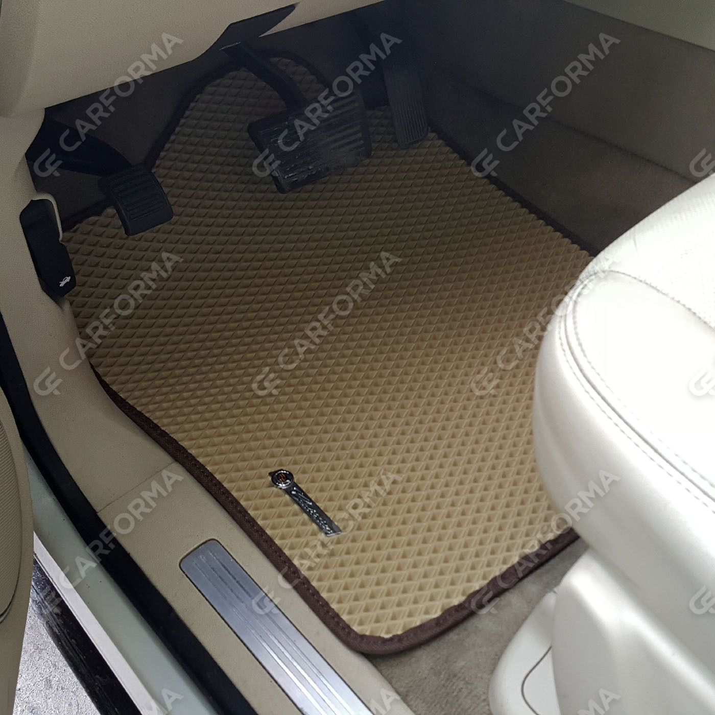 Ворсовые коврики на Cadillac Escalade III 2007&nbsp;-&nbsp;2015 в Хабаровске