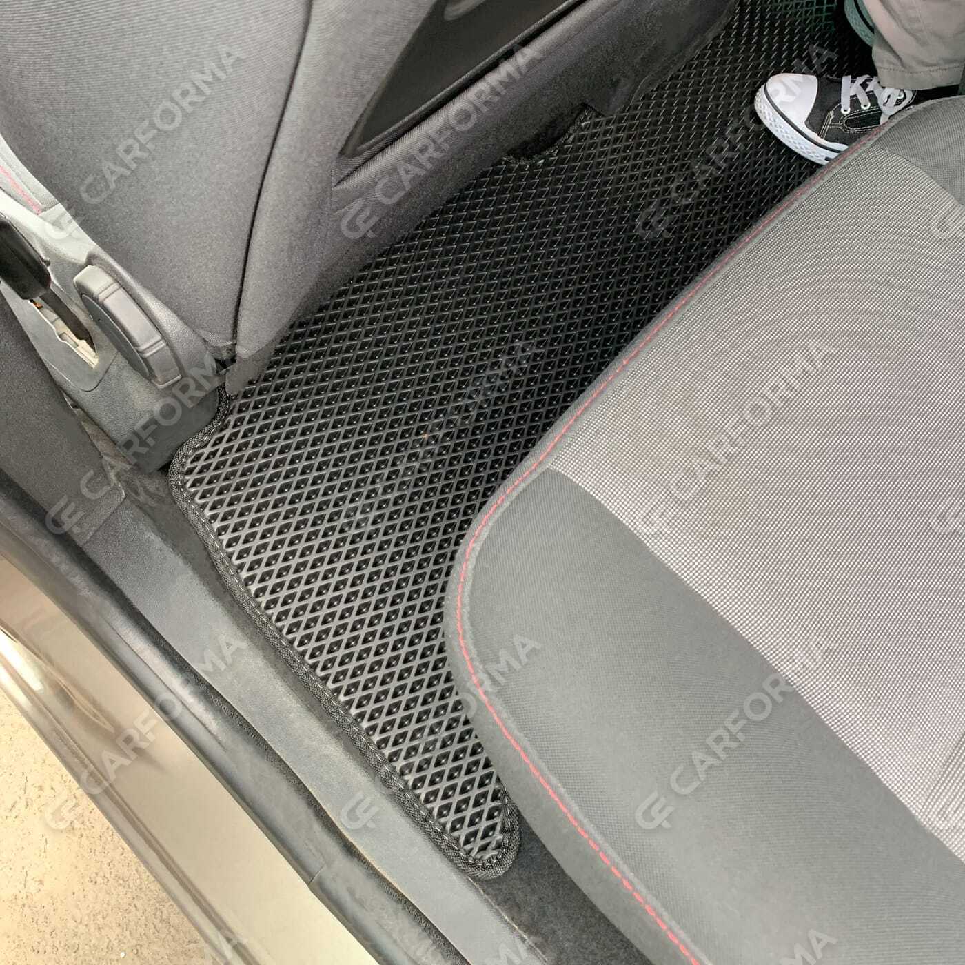 Коврики на Renault Scenic III 2009&nbsp;-&nbsp;2016 в Хабаровске