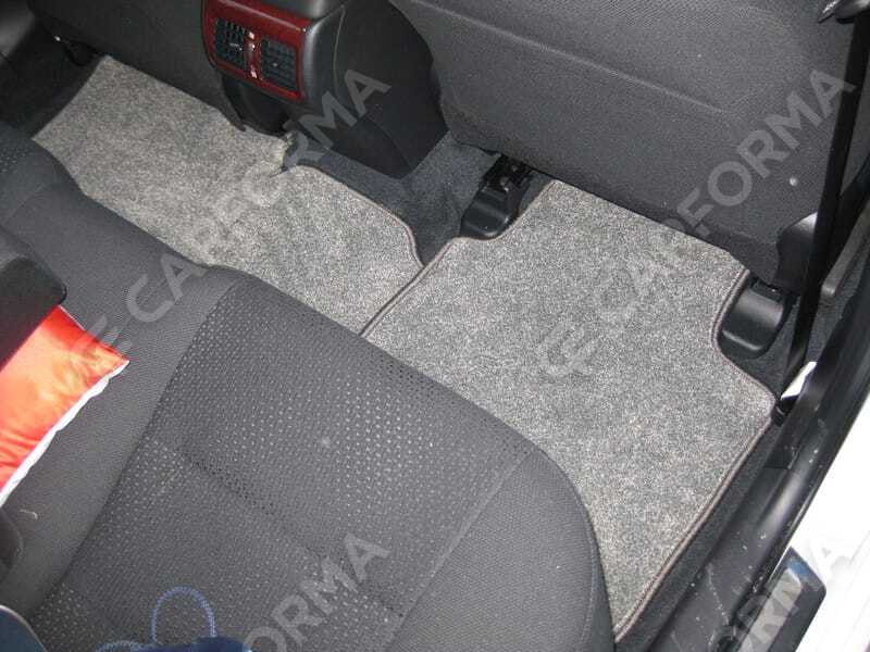 Ворсовые коврики на Toyota Camry (XV50) 2011&nbsp;-&nbsp;2018 в Хабаровске