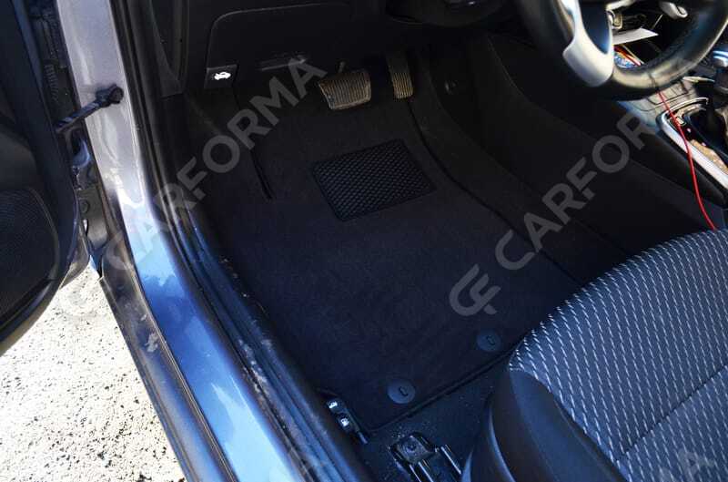 Ворсовые коврики на Solaris KRX 2024&nbsp;-&nbsp;2026 в Хабаровске