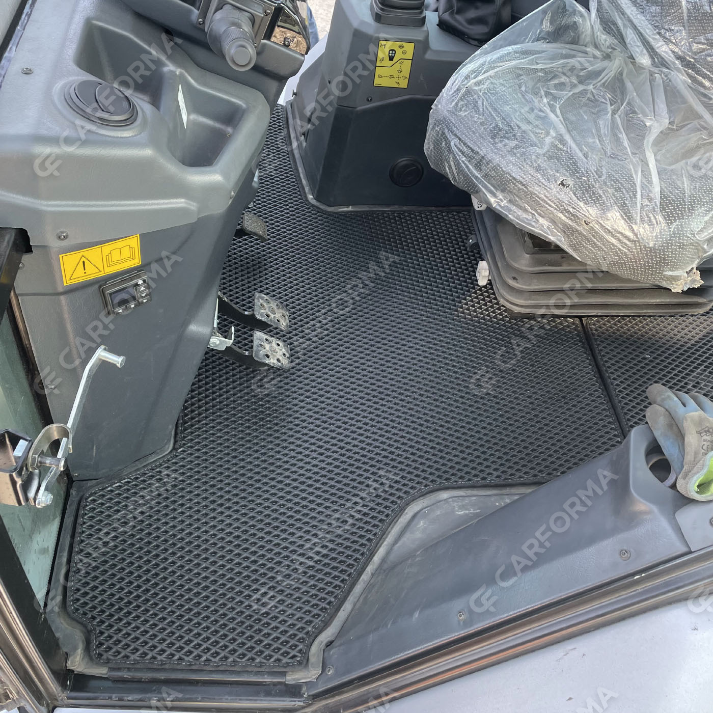 EVA коврики на Спецтехника Экскаватор-погрузчик Cukurova 888  в Хабаровске