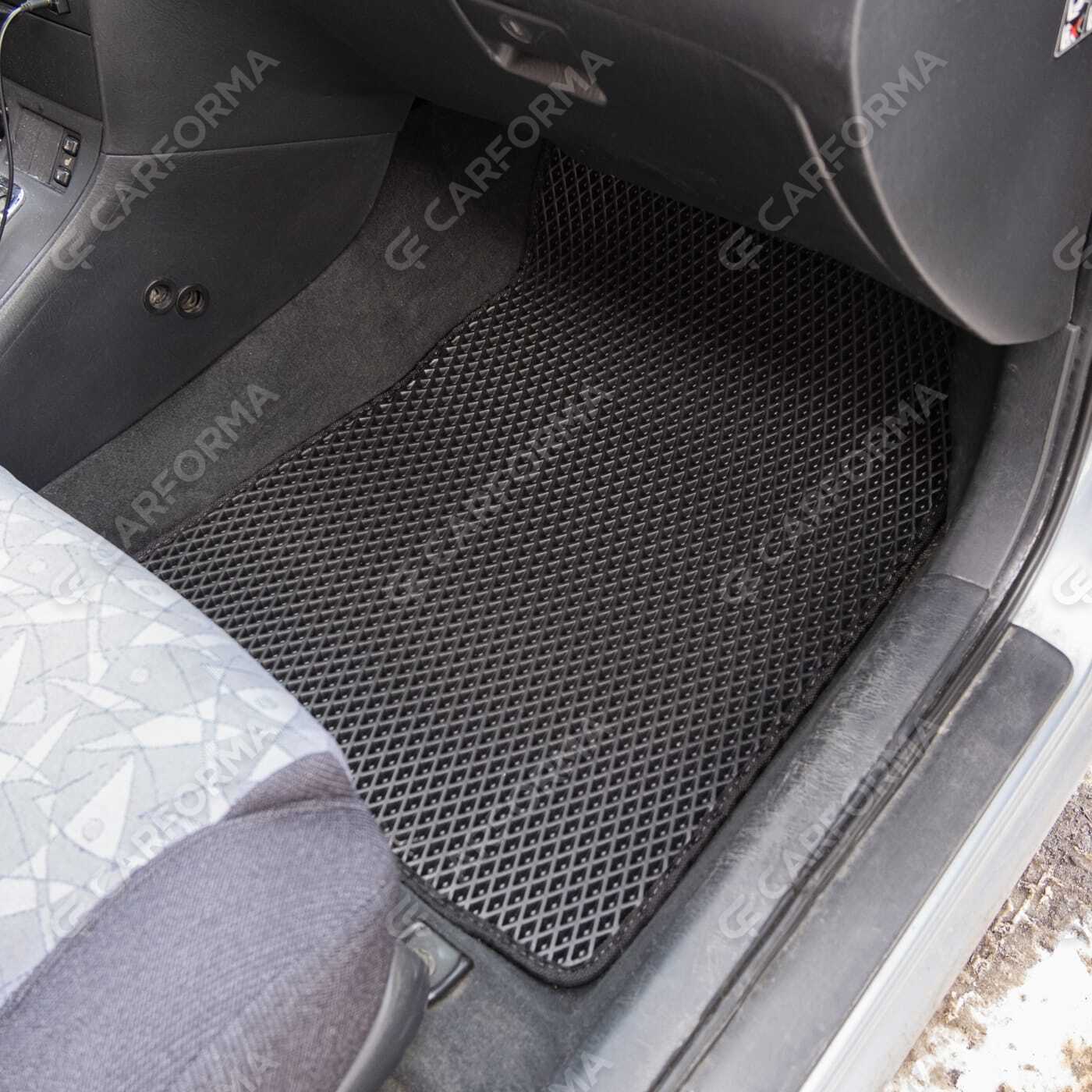 Коврики на Toyota Corolla (E12) 2000&nbsp;-&nbsp;2007 в Хабаровске