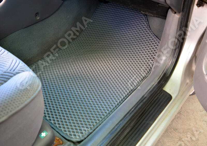 Коврики на Toyota Avensis I 1997&nbsp;-&nbsp;2002 в Хабаровске