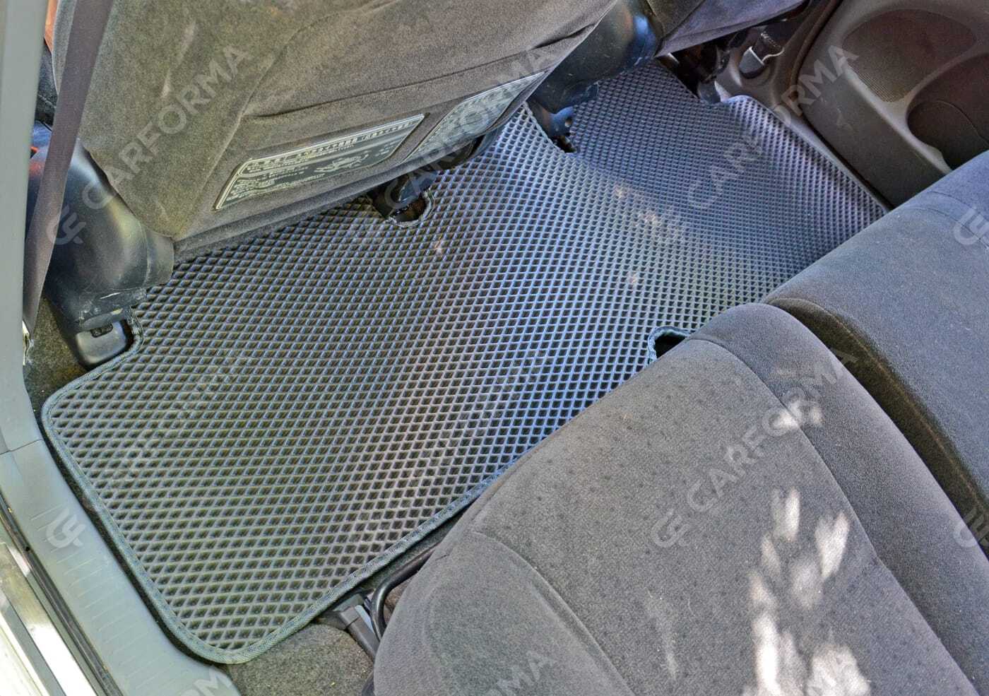 Ворсовые коврики на Toyota Ipsum II 2001&nbsp;-&nbsp;2009 в Хабаровске