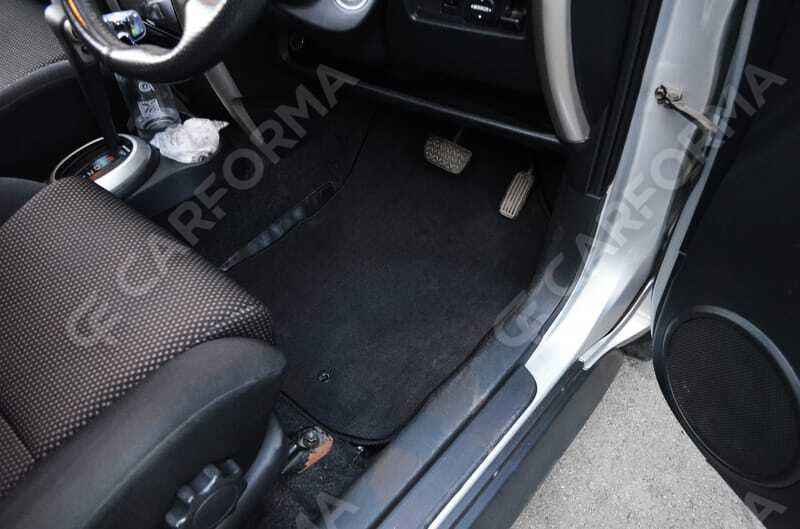 Ворсовые коврики на Toyota Ist I 2002&nbsp;-&nbsp;2007 в Хабаровске