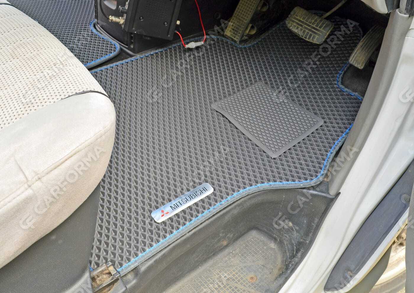 Ворсовые коврики на Mitsubishi Delica 4 1994&nbsp;-&nbsp;2007 в Хабаровске