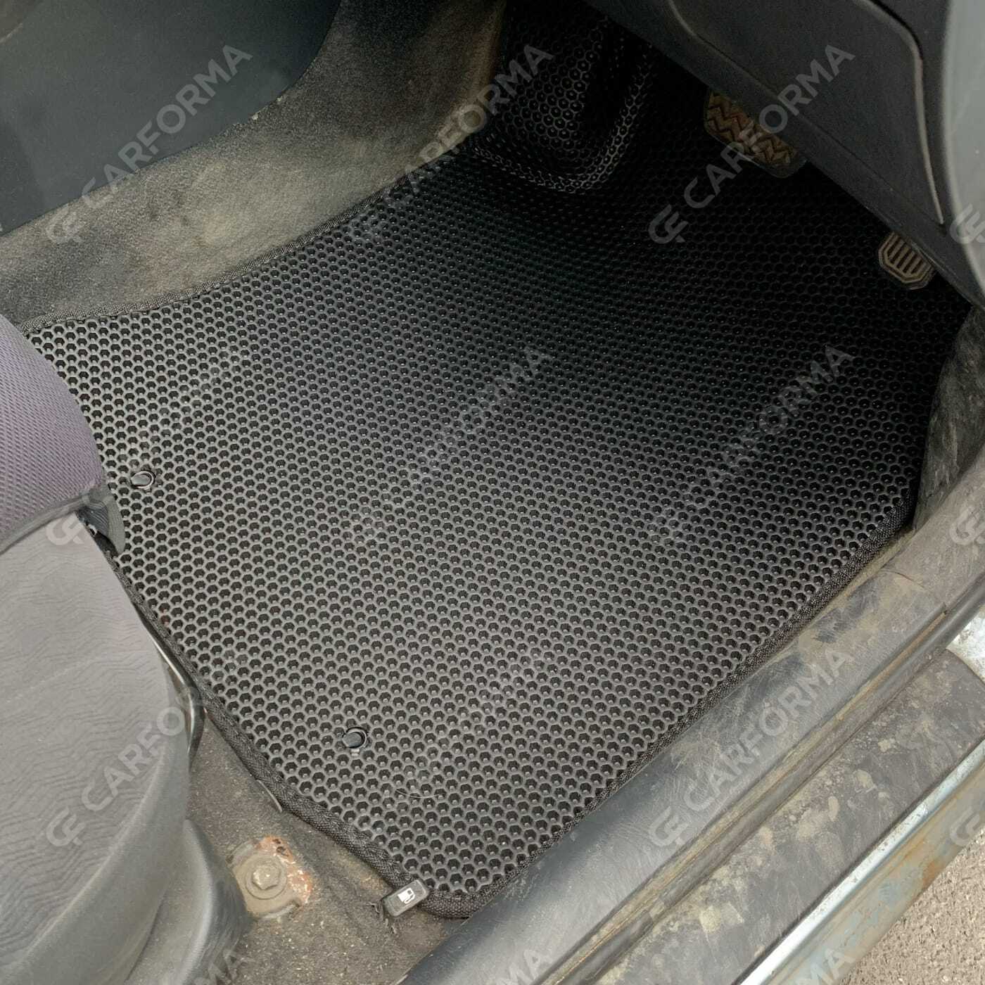 Коврики на Toyota Allex 2001&nbsp;-&nbsp;2006 в Хабаровске