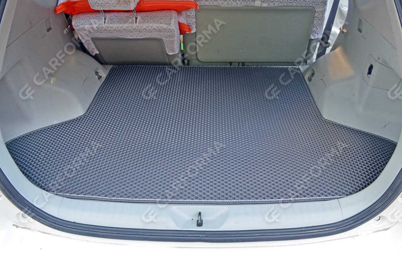 Ворсовые коврики на Toyota Prius Alpha 2011&nbsp;-&nbsp;2021 в Хабаровске