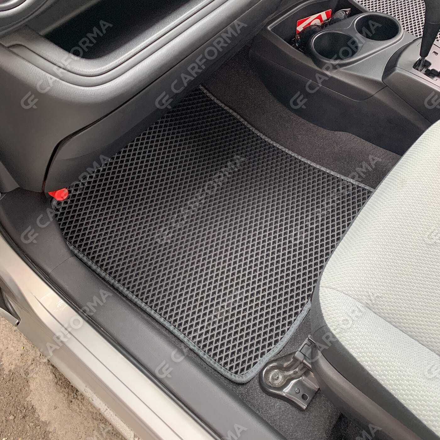 Коврики на Toyota Aqua (P10) 2011&nbsp;-&nbsp;2021 в Хабаровске