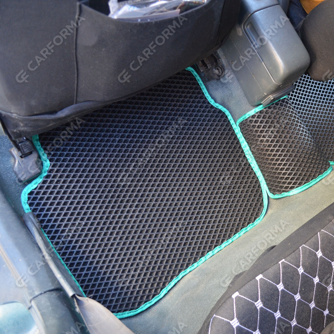 Коврики на Toyota Cynos (L50) 1995&nbsp;-&nbsp;1999 в Хабаровске