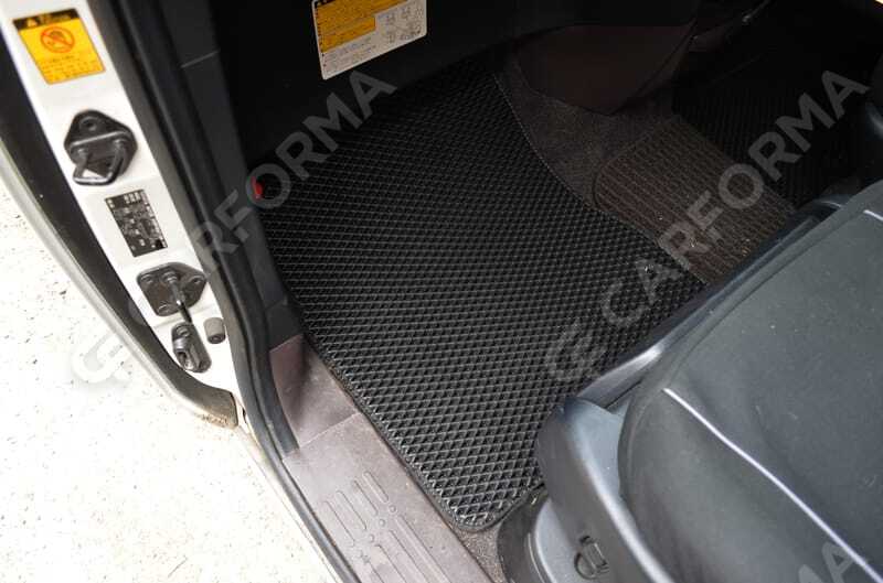 Коврики на Toyota Porte II 2012&nbsp;-&nbsp;2020 в Хабаровске