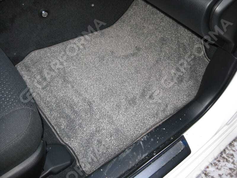 Ворсовые коврики на Toyota Camry (XV50) 2011&nbsp;-&nbsp;2018 в Хабаровске