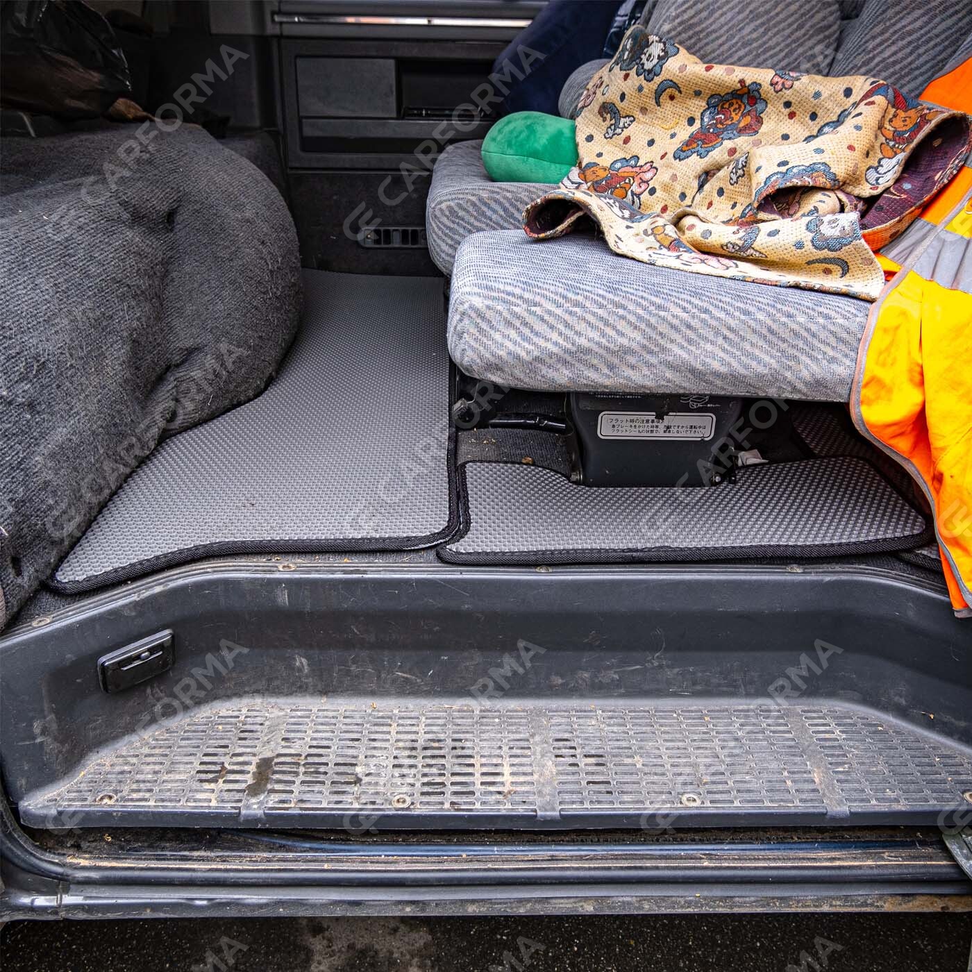 Ворсовые коврики на Mitsubishi Delica 3 1986&nbsp;-&nbsp;1999 в Хабаровске