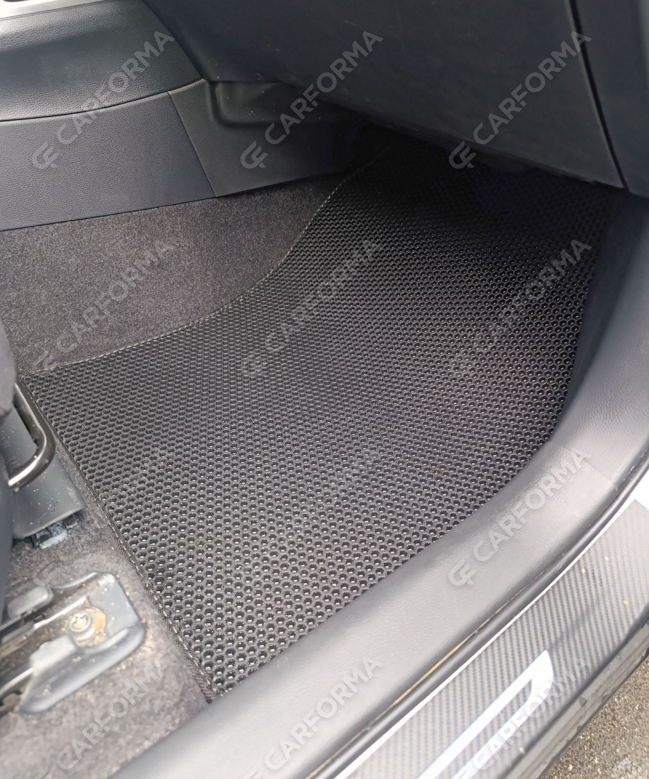 EVA коврики на Toyota Corolla Cross 2021&nbsp;-&nbsp;2026 в Хабаровске