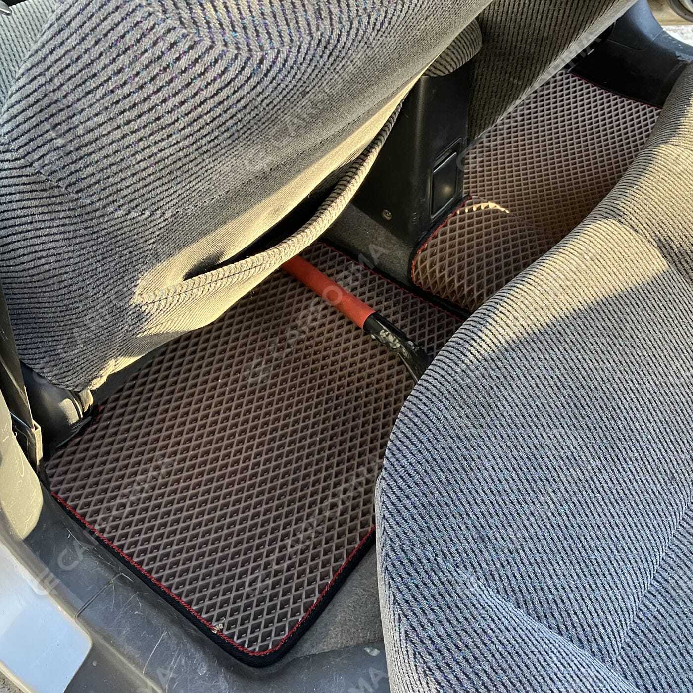 Ворсовые коврики на Honda Civic VI 4d 1995&nbsp;-&nbsp;2002 в Хабаровске