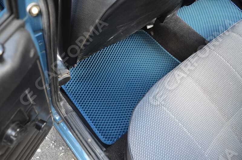 Коврики на Lada (ВАЗ) 2101, 2102, 2103, 2104, 2105, 2106, 2107 1970&nbsp;-&nbsp;2012 в Хабаровске