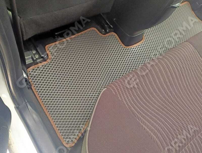Коврики на Toyota Aqua (P10) 2011&nbsp;-&nbsp;2021 в Хабаровске