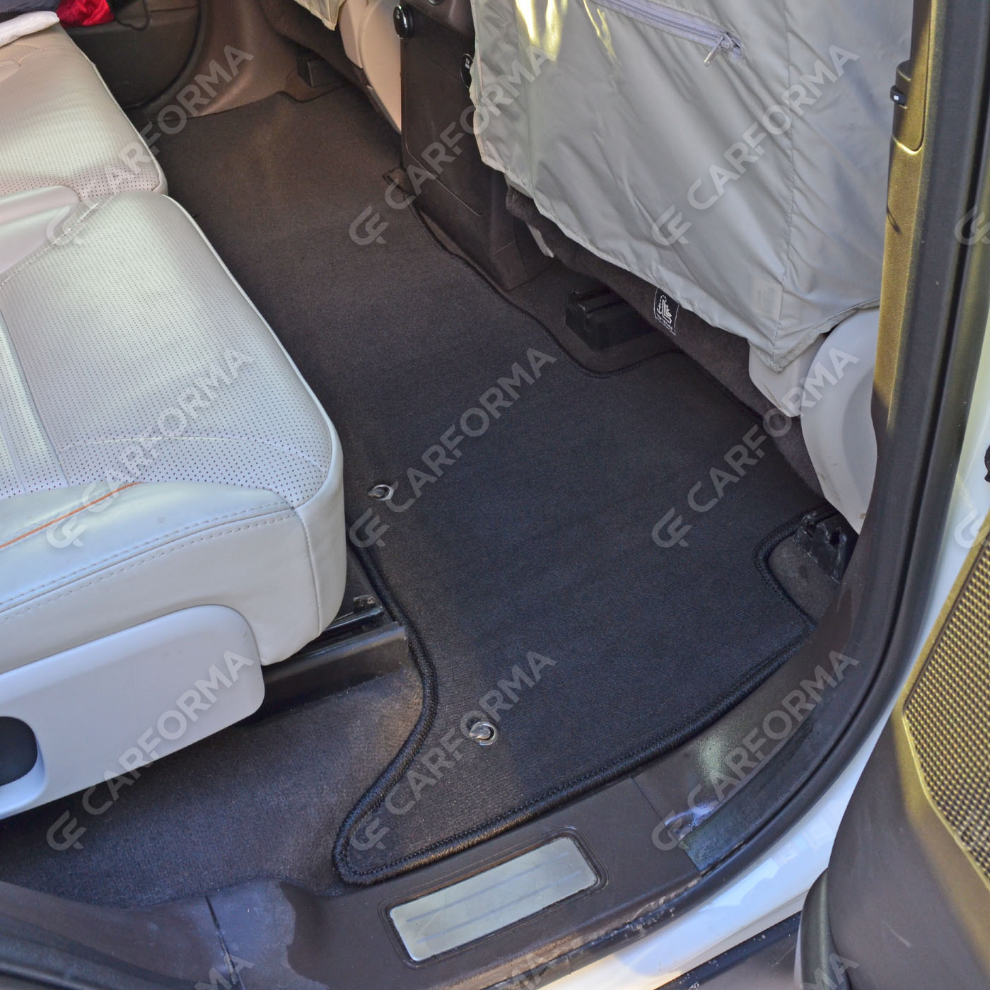 Коврики на Land Rover Discovery V 2016&nbsp;-&nbsp;2026 в Хабаровске