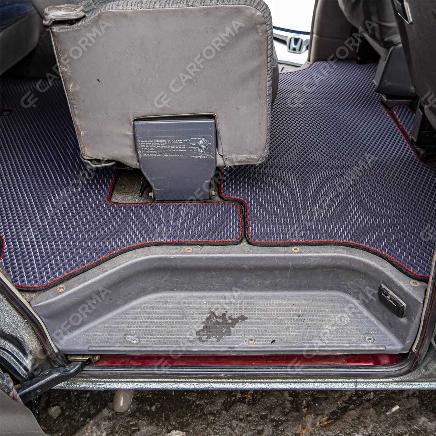 Ворсовые коврики на Mitsubishi Space Gear 1994&nbsp;-&nbsp;2007 в Хабаровске