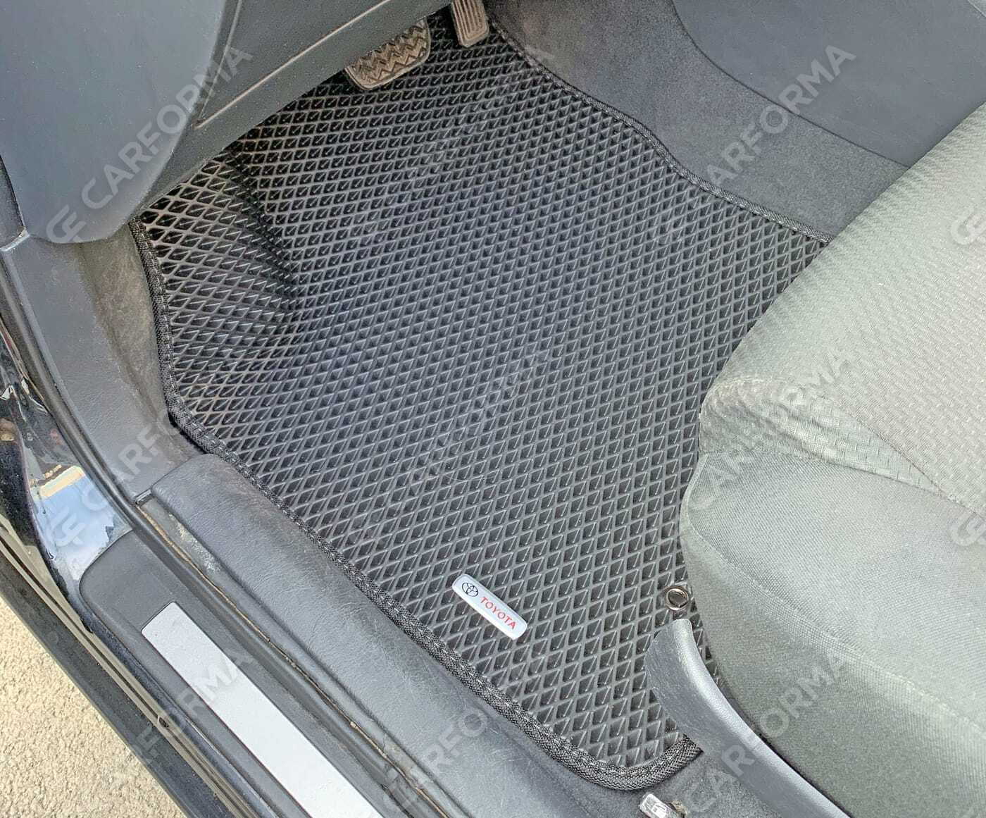 Коврики на Toyota Corolla (E12) 2000&nbsp;-&nbsp;2007 в Хабаровске