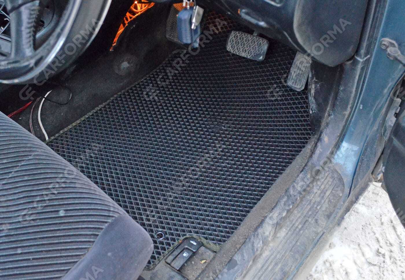 Коврики на Toyota Sprinter Marino 1992&nbsp;-&nbsp;1997 в Хабаровске