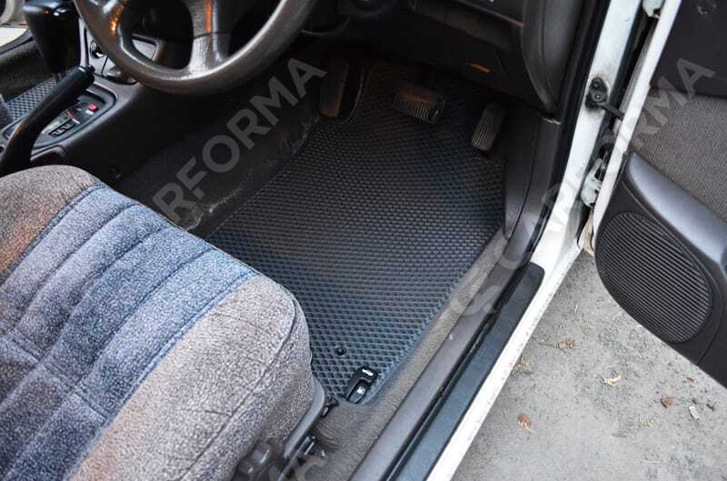 Коврики на Toyota Carina (T19) 1992&nbsp;-&nbsp;1996 в Хабаровске